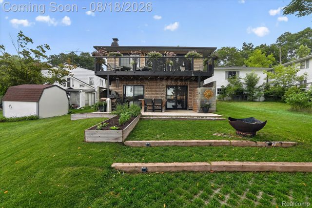 3344 Rush Lake Road, Hamburg Township, MI 48169