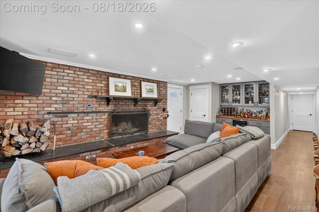 3344 Rush Lake Road, Hamburg Township, MI 48169