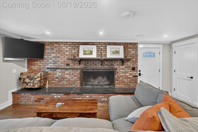 3344 Rush Lake Road, Hamburg Township, MI 48169