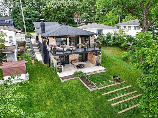 3344 Rush Lake Road, Hamburg Township, MI 48169