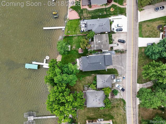 3344 Rush Lake Road, Hamburg Township, MI 48169