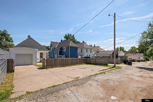 3814 S 23rd Street, Omaha, NE 68107