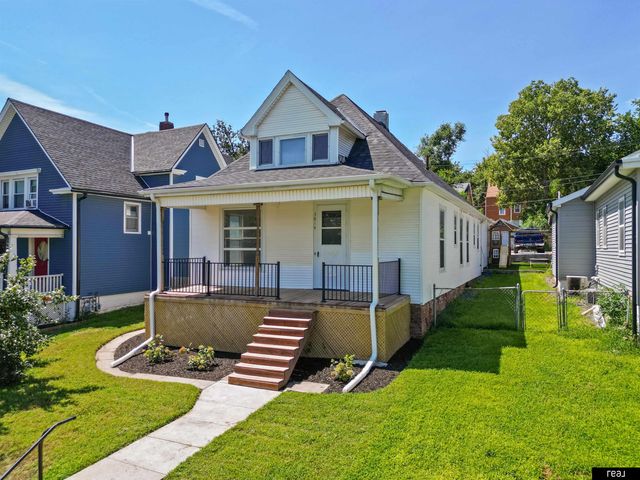 3814 S 23rd Street, Omaha, NE 68107