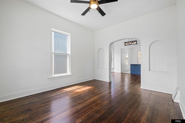 3814 S 23rd Street, Omaha, NE 68107