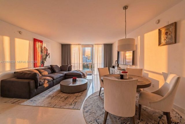 901 Brickell Key Blvd 1009, Miami, FL 33131