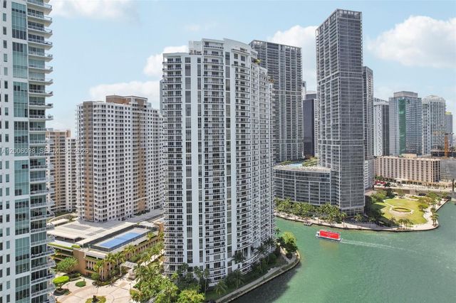 901 Brickell Key Blvd 1009, Miami, FL 33131