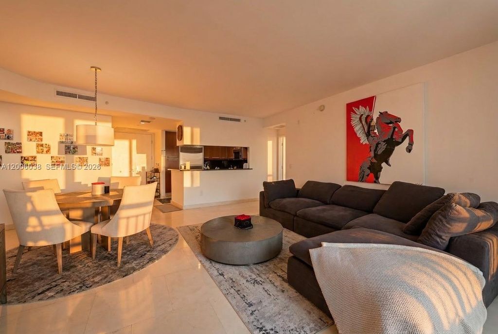 901 Brickell Key Blvd 1009, Miami, FL 33131