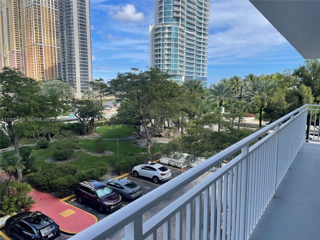 210 174th St 419, Sunny Isles Beach, FL 33160