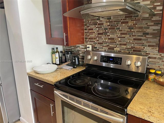 210 174th St 419, Sunny Isles Beach, FL 33160