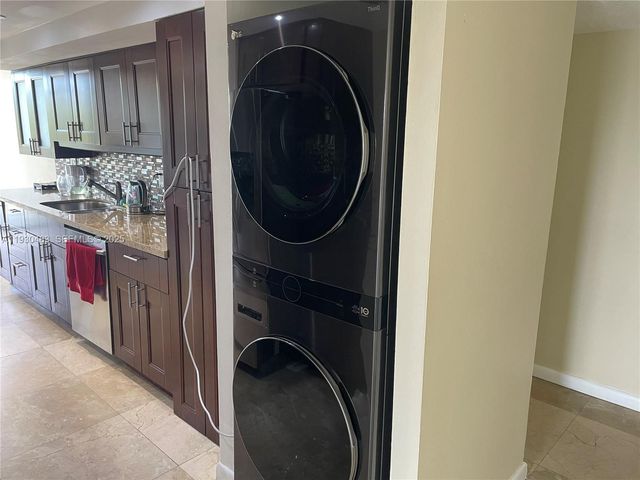 210 174th St 419, Sunny Isles Beach, FL 33160