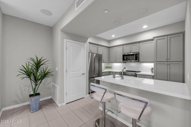 3935 E ROUGH RIDER Road 1365, Phoenix, AZ 85050