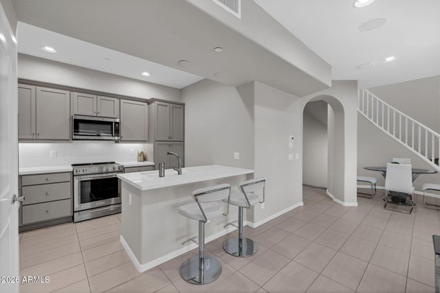 3935 E ROUGH RIDER Road 1365, Phoenix, AZ 85050