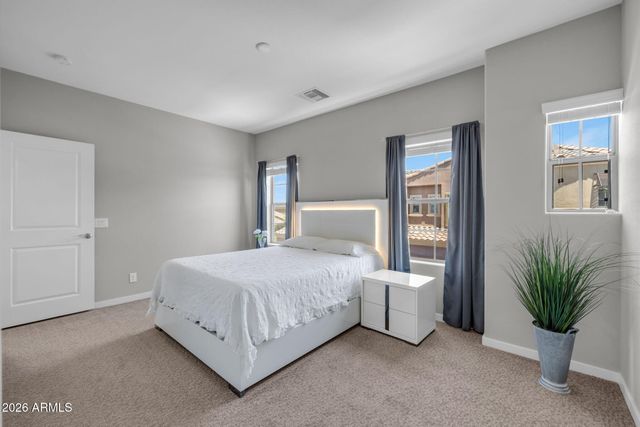 3935 E ROUGH RIDER Road 1365, Phoenix, AZ 85050