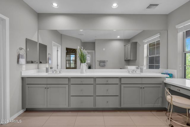 3935 E ROUGH RIDER Road 1365, Phoenix, AZ 85050