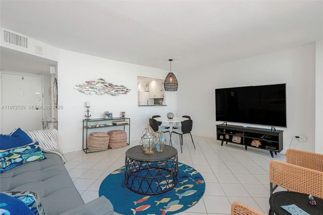 7135 Collins Ave 834, Miami Beach, FL 33141