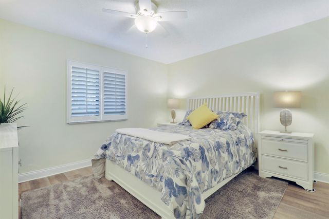 1301 Seafarer Circle 105, Jupiter, FL 33477