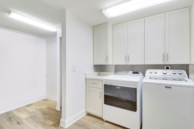 1301 Seafarer Circle 105, Jupiter, FL 33477