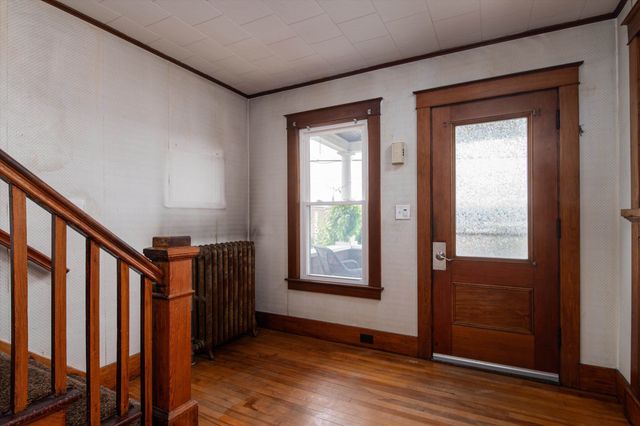 215 Columbian Avenue, Rutland City, VT 05701