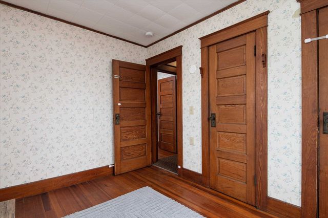 215 Columbian Avenue, Rutland City, VT 05701