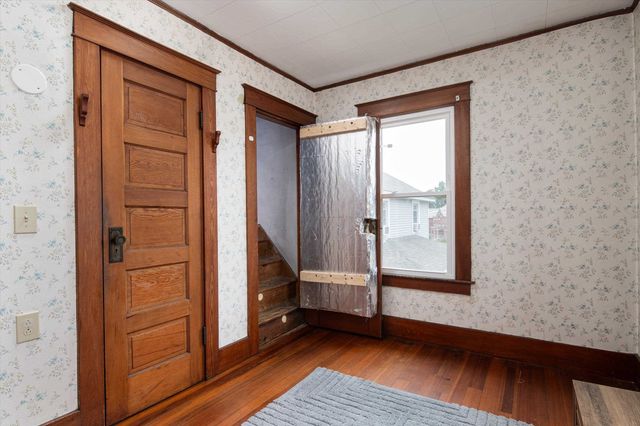 215 Columbian Avenue, Rutland City, VT 05701