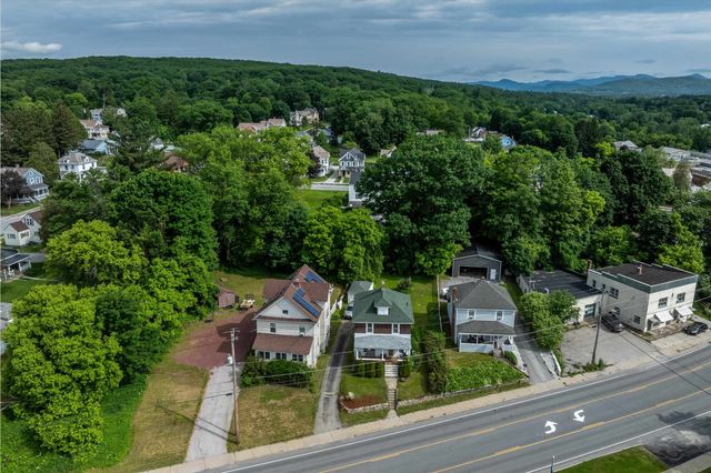 215 Columbian Avenue, Rutland City, VT 05701