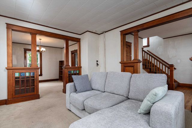 215 Columbian Avenue, Rutland City, VT 05701