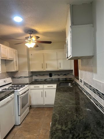 12125 Bellafonte Drive, Dallas, TX 75243