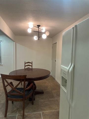 12125 Bellafonte Drive, Dallas, TX 75243