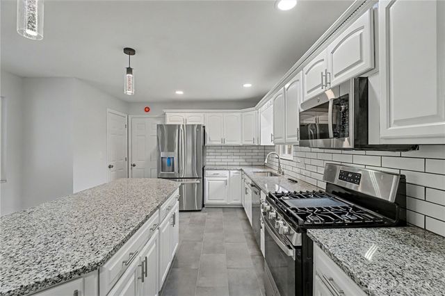 2529 Marinette Drive, Springfield, OH 45503