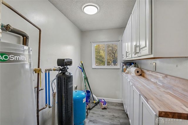 2529 Marinette Drive, Springfield, OH 45503