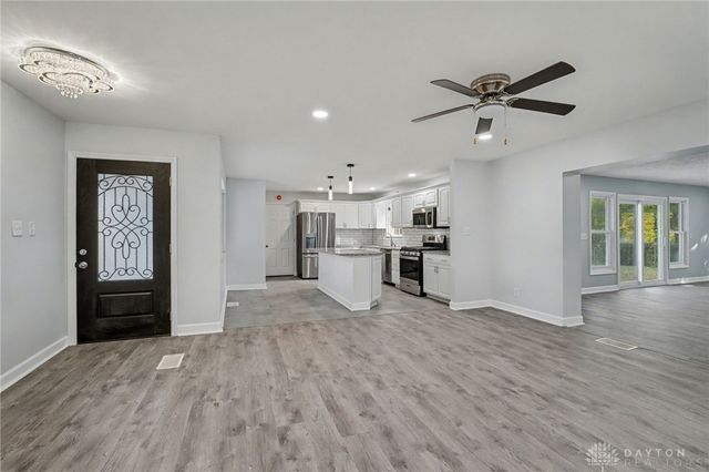 2529 Marinette Drive, Springfield, OH 45503