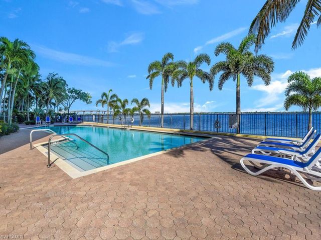 2745 1st ST # 1006, Fort Myers, FL 33916