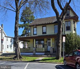 326 BOSLER AVE, Lemoyne, PA 17043
