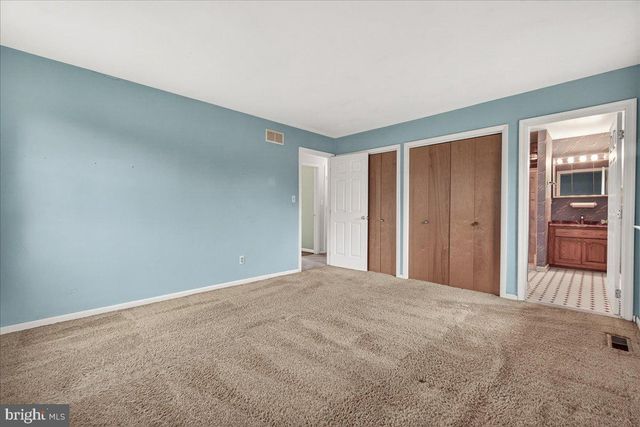 9 W OBRECHT RD, Sykesville, MD 21784