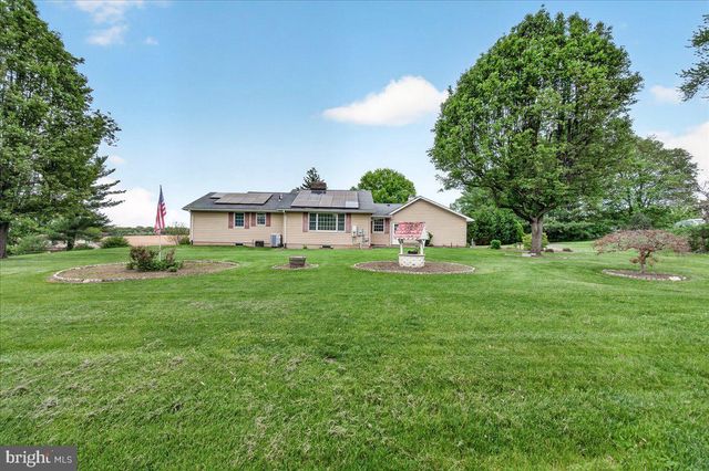 9 W OBRECHT RD, Sykesville, MD 21784