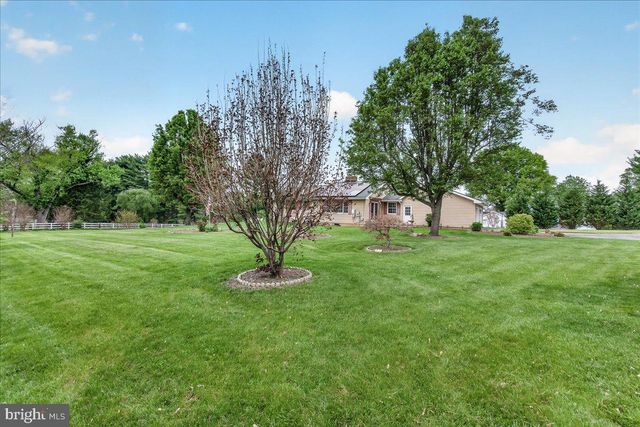 9 W OBRECHT RD, Sykesville, MD 21784