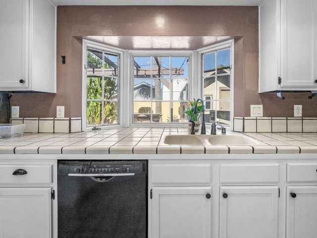 2938 Spruce Way, West Sacramento, CA 95691