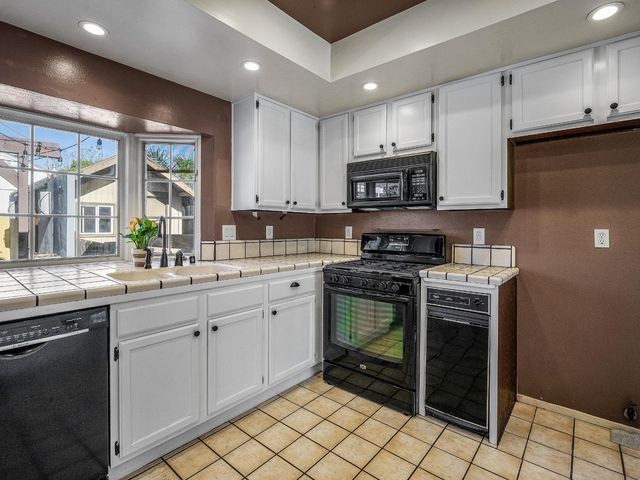 2938 Spruce Way, West Sacramento, CA 95691