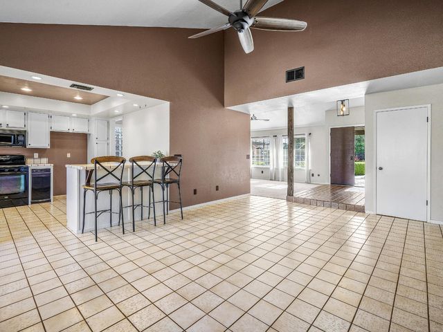 2938 Spruce Way, West Sacramento, CA 95691