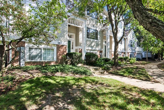 163 Lucerne Court, Wheeling, IL 60090