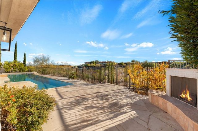 11593 Glowing Sunset Lane, Las Vegas, NV 89135