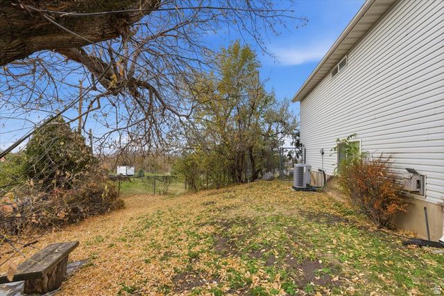 1652 DUNSINANE CIR, Ogden, UT 84401