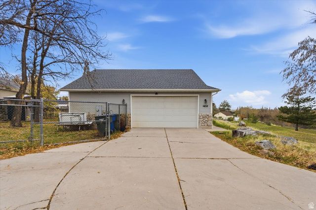 1652 DUNSINANE CIR, Ogden, UT 84401