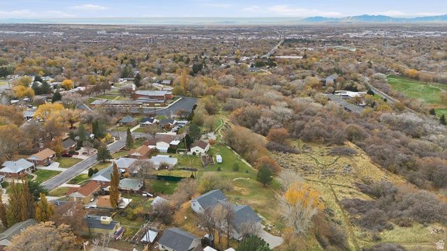 1652 DUNSINANE CIR, Ogden, UT 84401