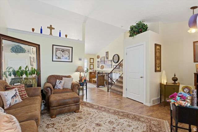 1652 DUNSINANE CIR, Ogden, UT 84401