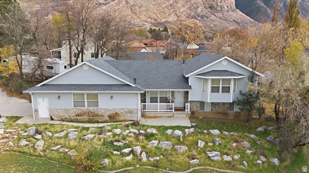 1652 DUNSINANE CIR, Ogden, UT 84401