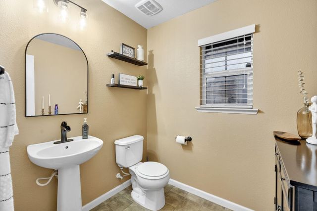 1418 Mandarin Street, Madera, CA 93638