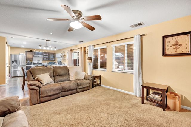 1418 Mandarin Street, Madera, CA 93638