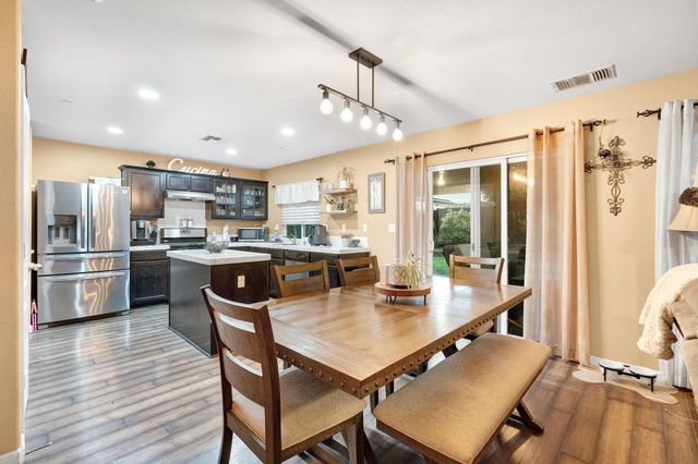 1418 Mandarin Street, Madera, CA 93638