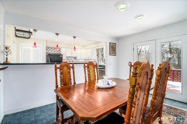 135 Parsonage Hill Road, North Branford, CT 06472